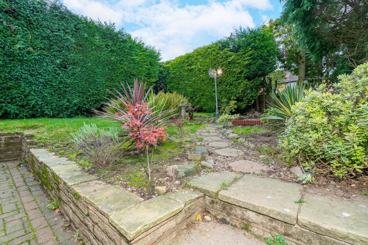 Large 4 Bedroom House - Top Rated - Off-Street Parking - Garden - Sleeps 9 - Contractors - Groups - Pool Table Northfield Exterior foto